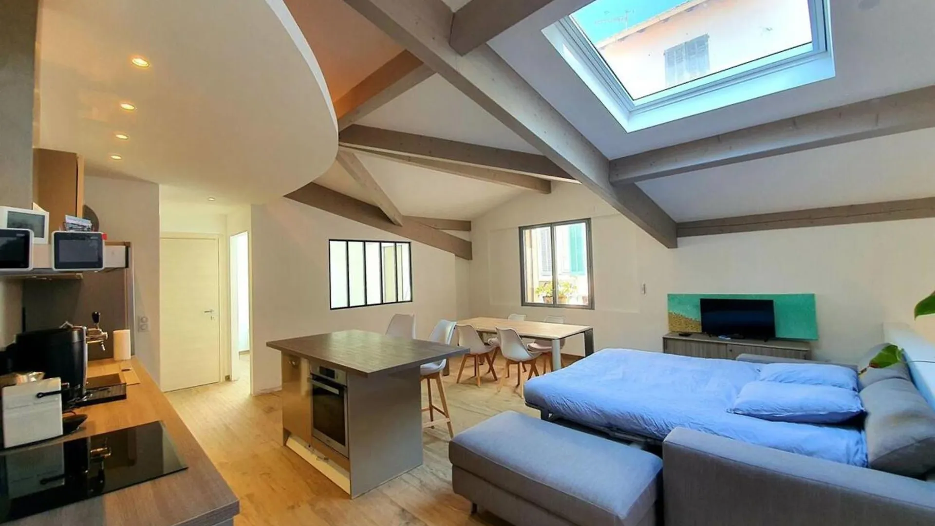 Super Loft 