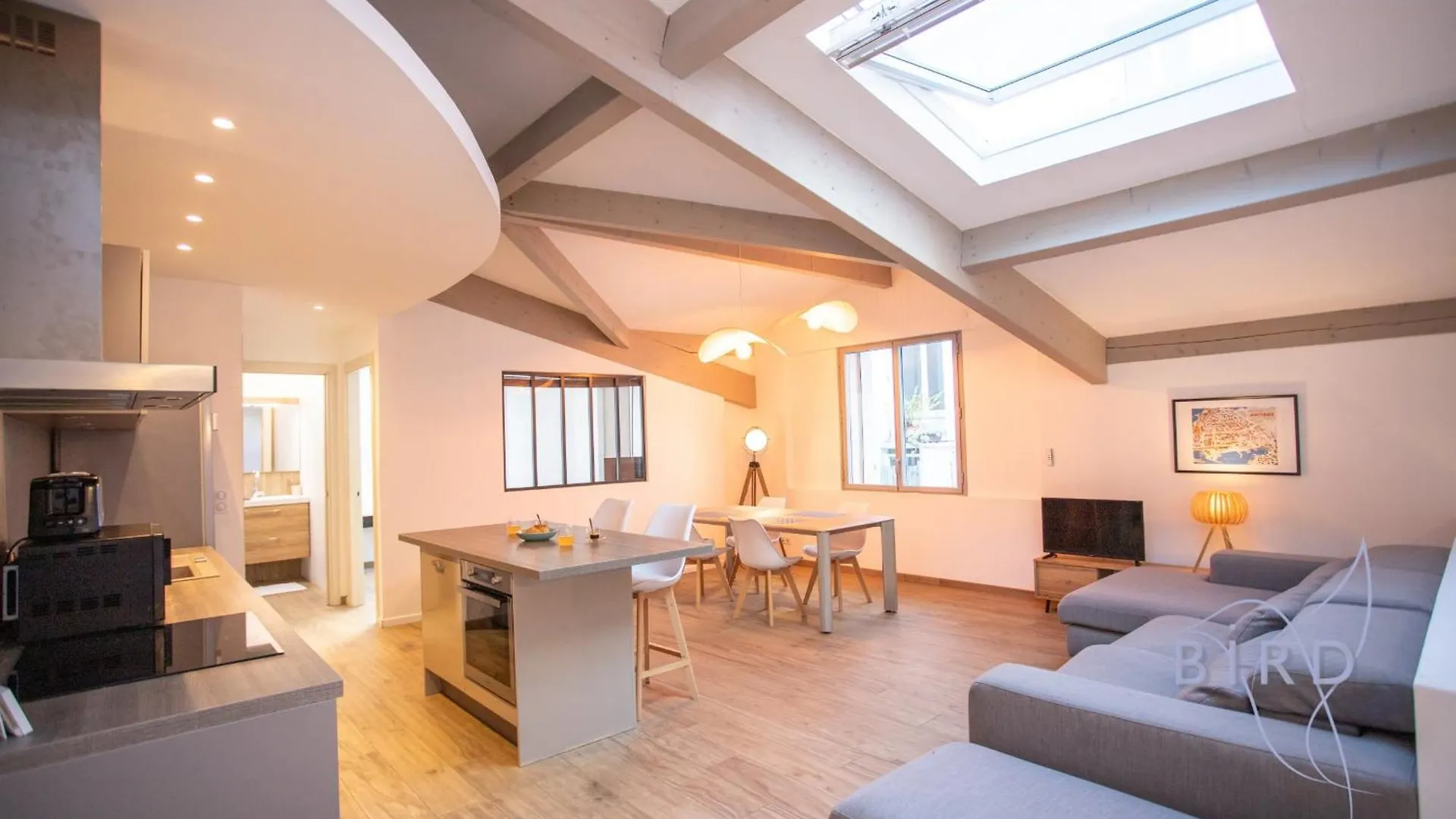 Super Loft 